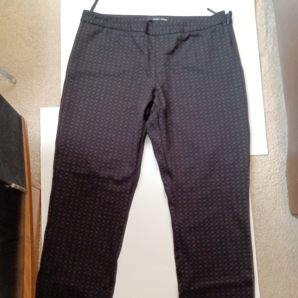 Amanda and Chelsea dress pants size 14